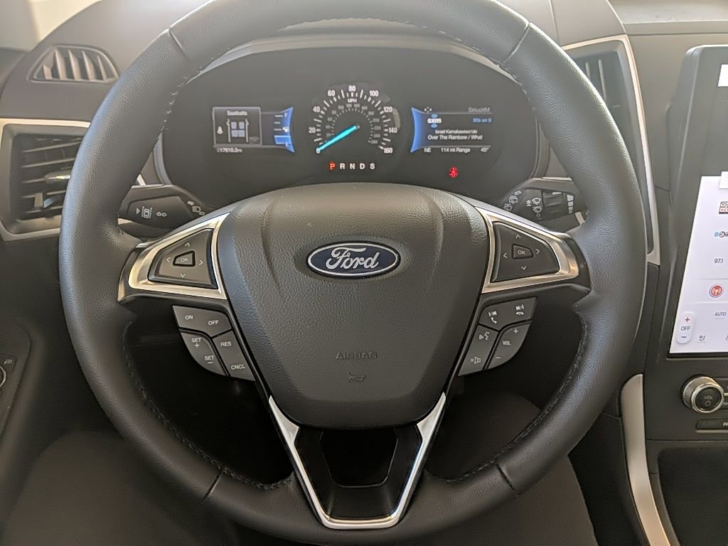 Certified 2024 Ford Edge SEL w/ Convenience Package AWD/4WD image 15