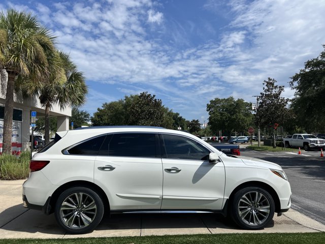Used 2017 Acura MDX w/ Technology Package AWD/4WD image 4