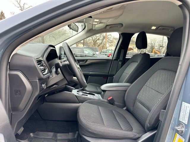 Certified 2024 Ford Escape Active w/ Cold Weather Package image 34