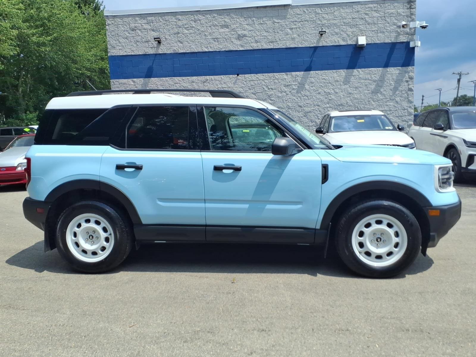Certified 2025 Ford Bronco Sport Heritage w/ Convenience Package AWD/4WD image 3