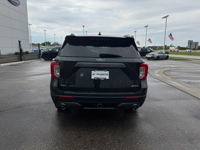 Certified 2023 Ford Explorer XLT w/ Equipment Group 202A AWD/4WD image 38