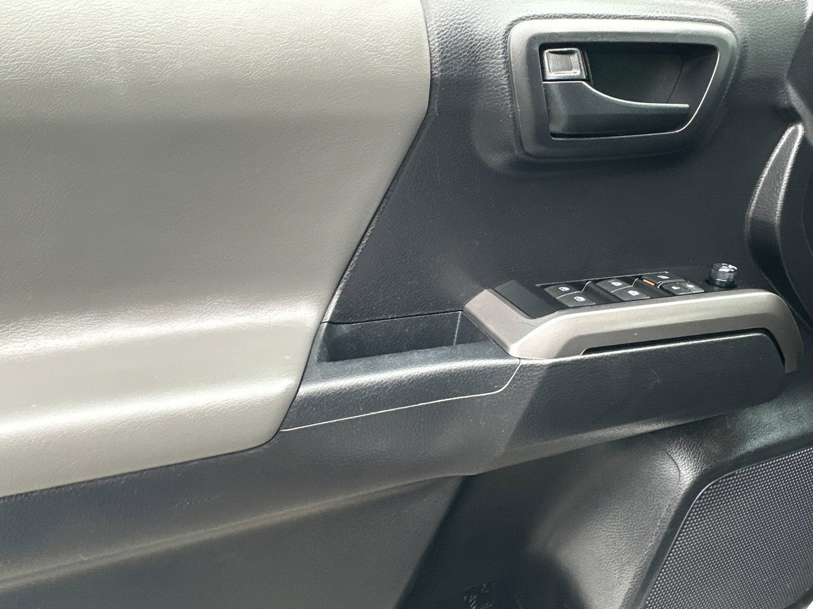 Used 2023 Toyota Tacoma 2WD Double Cab image 11