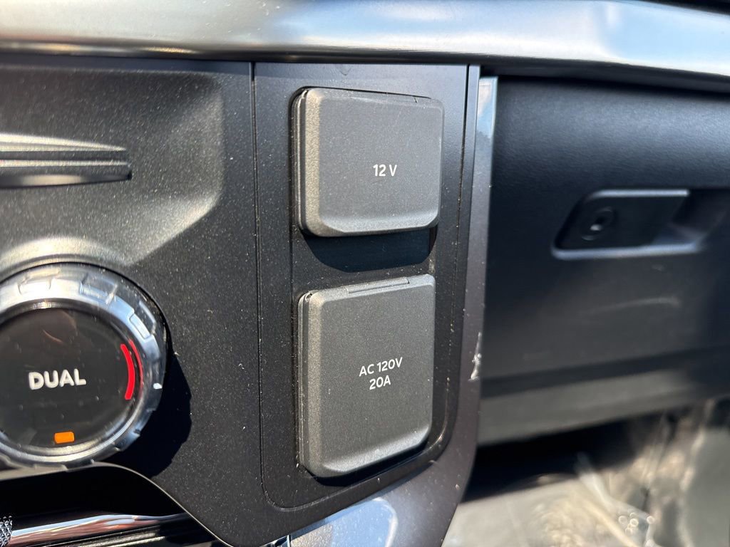 Certified 2023 Ford F150 Lariat w/ Equipment Group 502A High image 34