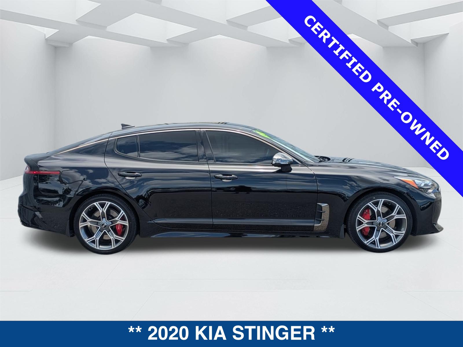 Used 2020 Kia Stinger GT RWD image 4