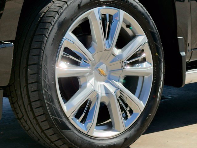 Used 2023 Chevrolet Silverado 1500 High Country w/ Technology Package AWD/4WD image 15