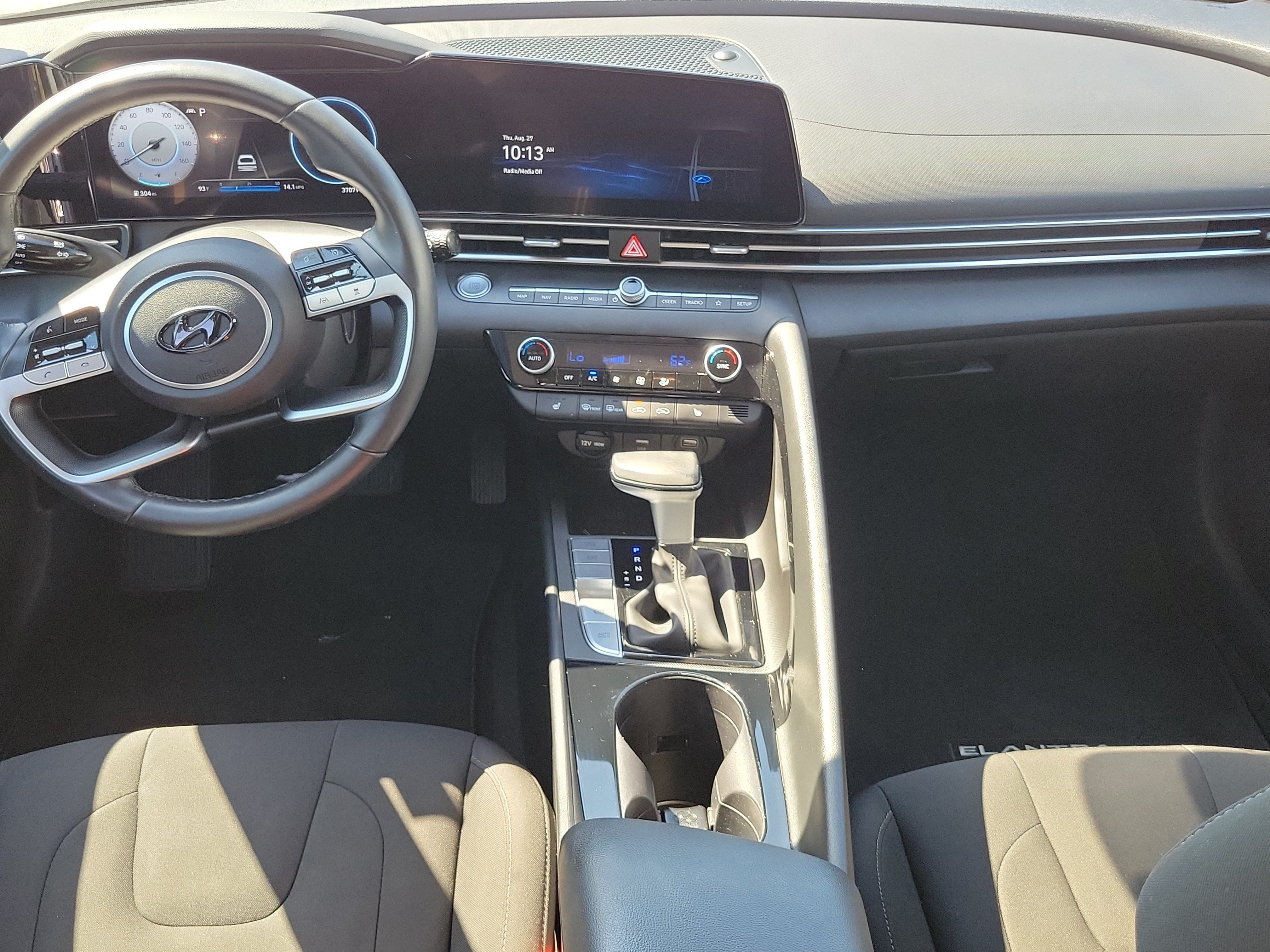 Used 2023 Hyundai Elantra SEL w/ Convenience Package FWD image 14
