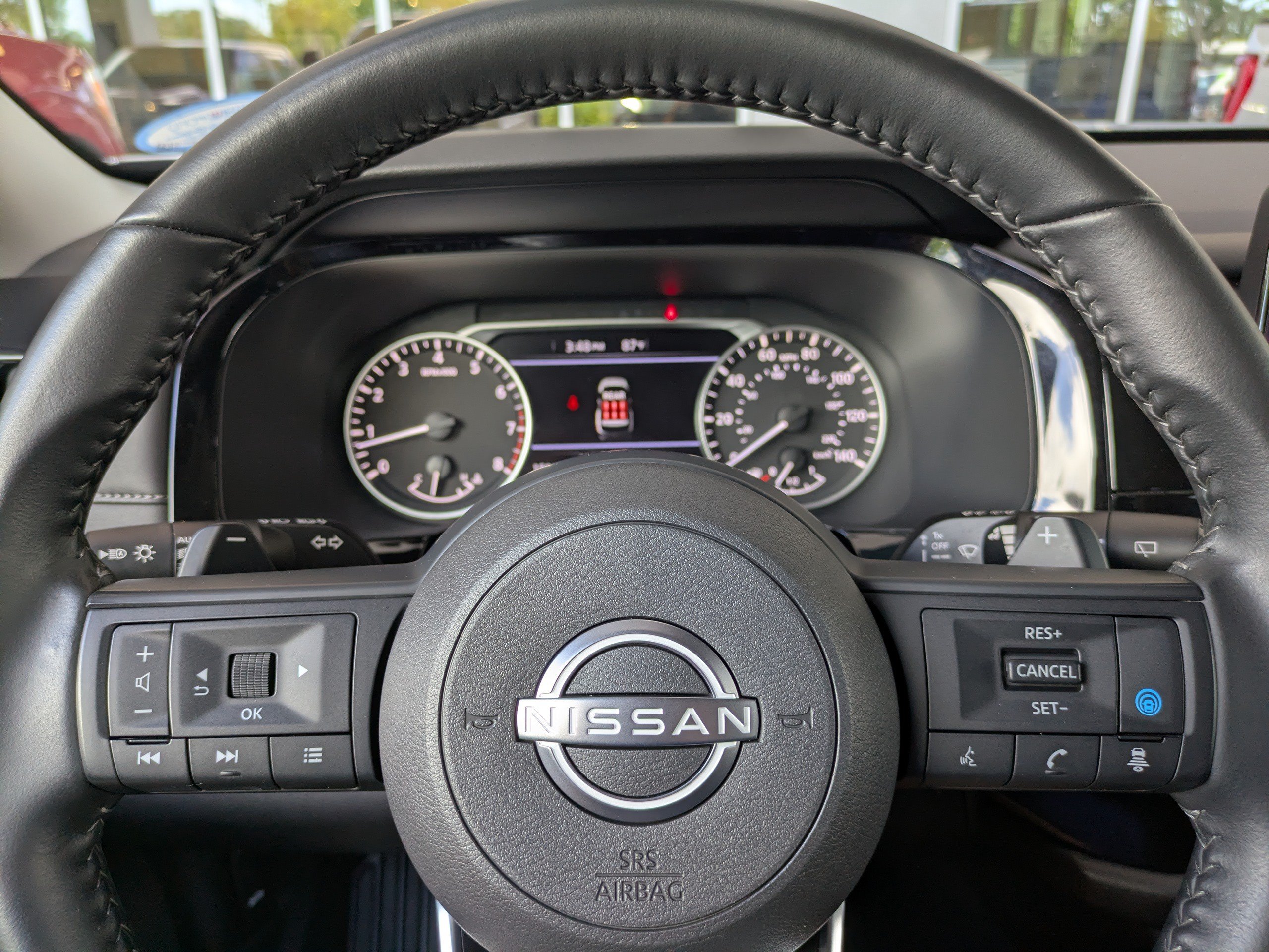 Used 2025 Nissan Pathfinder SV AWD/4WD image 30
