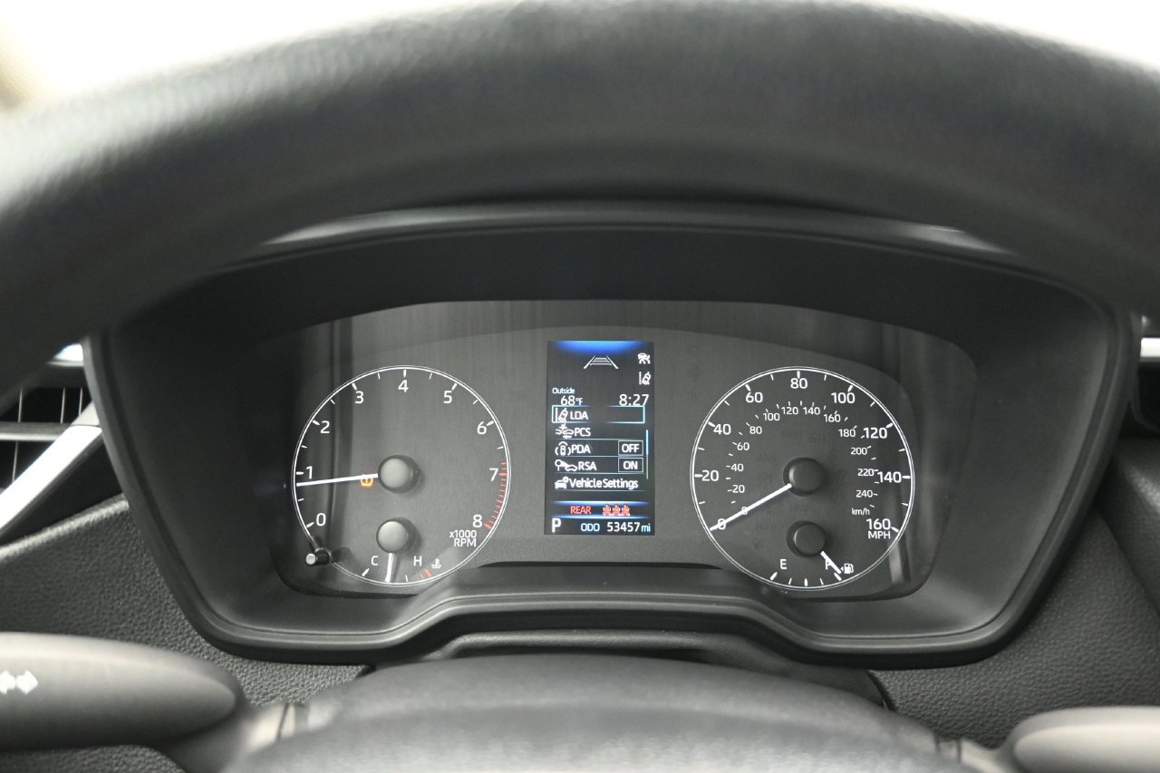 Used 2024 Toyota Corolla LE FWD image 29