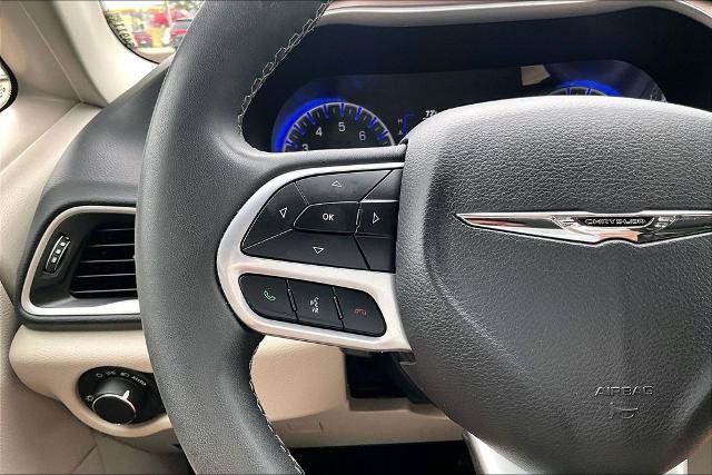 Used 2023 Chrysler Voyager LX FWD image 17