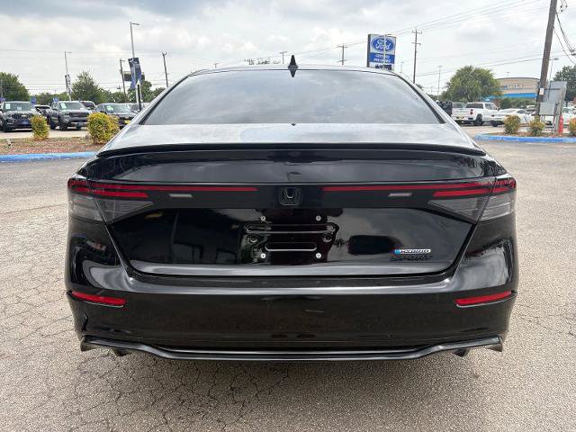 Used 2023 Honda Accord Sport image 4