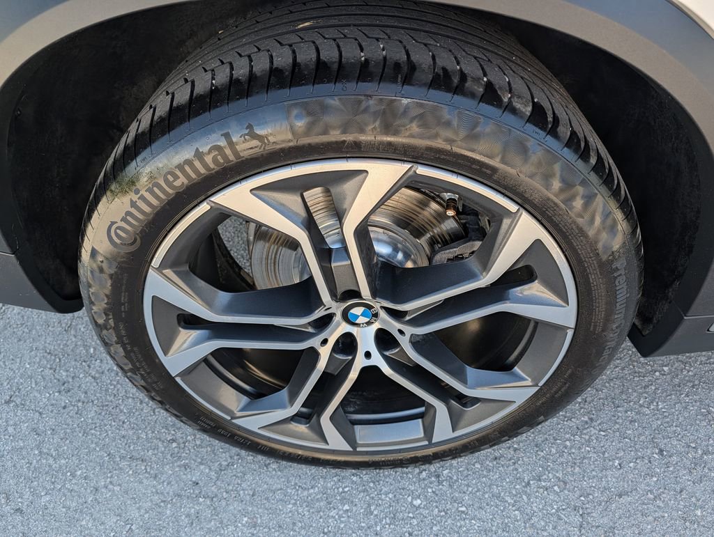 Used 2021 BMW X5 xDrive40i w/ Premium Package 2 AWD/4WD image 35