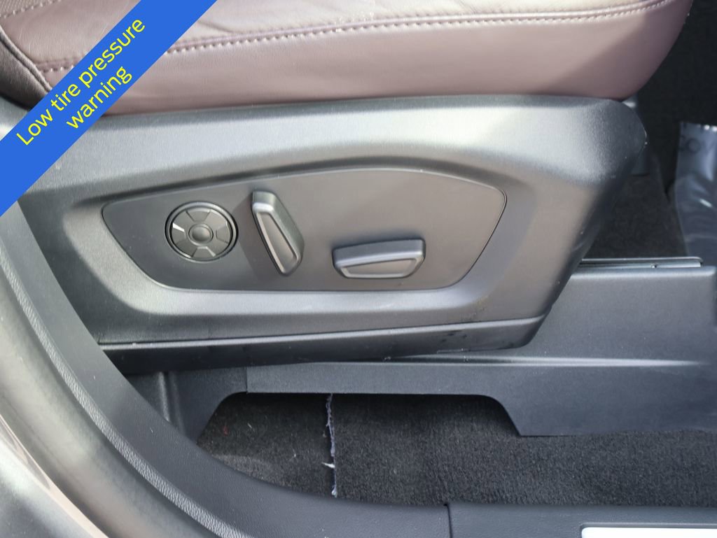Certified 2025 Ford Explorer Platinum w/ LUX Leather Package AWD/4WD image 11