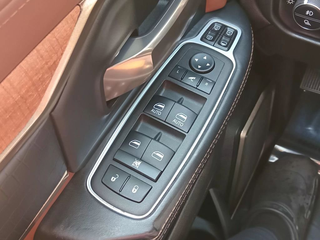 Used 2023 RAM 3500 Limited image 18