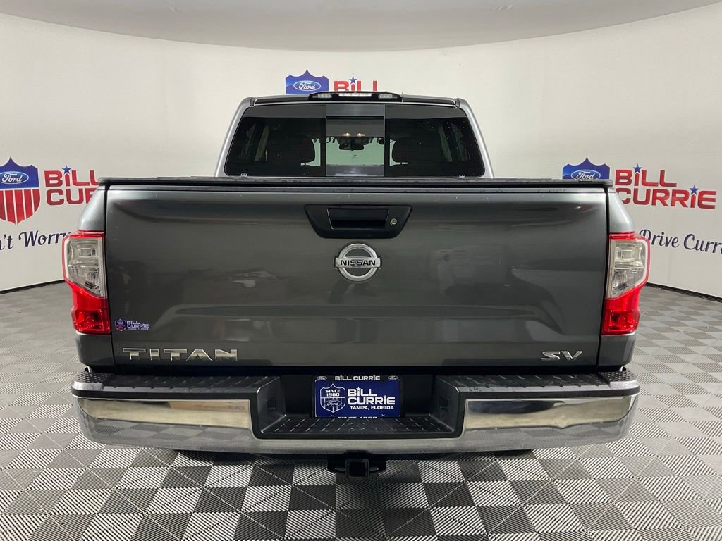 Used 2017 Nissan Titan SV RWD image 4