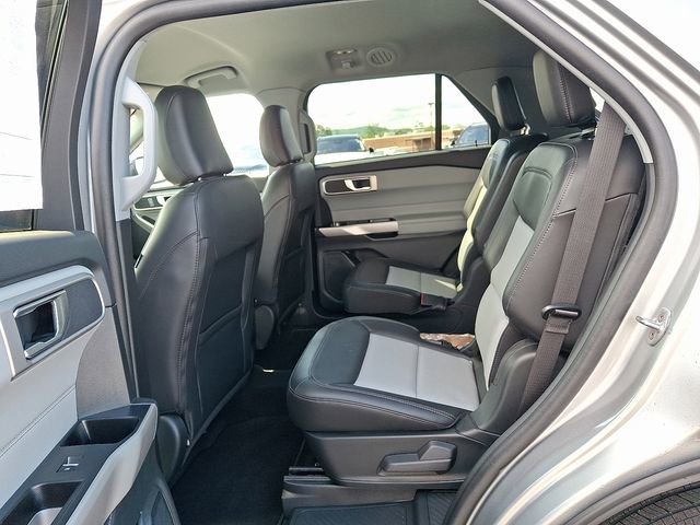 Certified 2023 Ford Explorer XLT w/ Equipment Group 202A AWD/4WD image 10