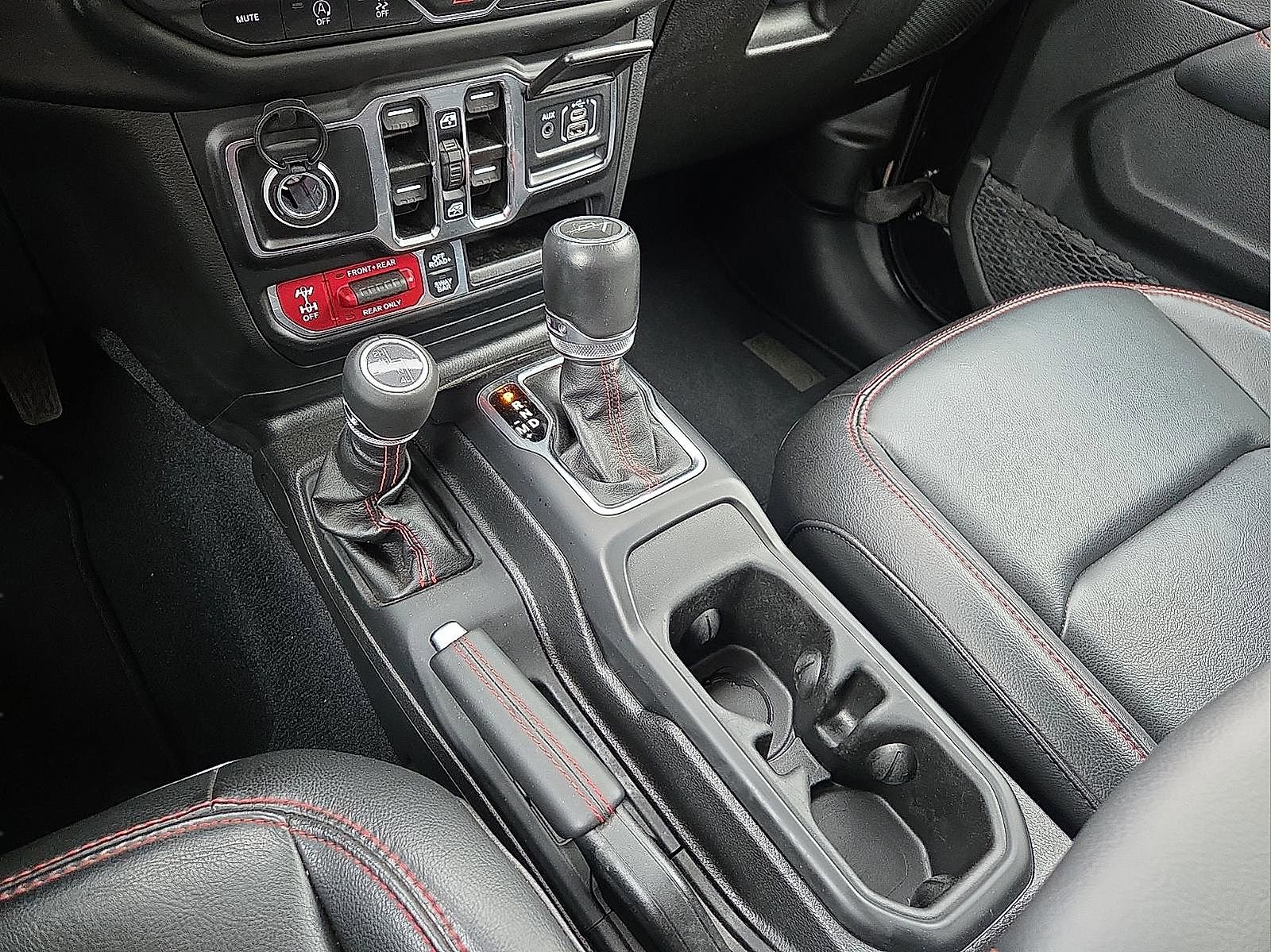 Used 2023 Jeep Gladiator Rubicon w/ LED Lighting Group AWD/4WD image 25