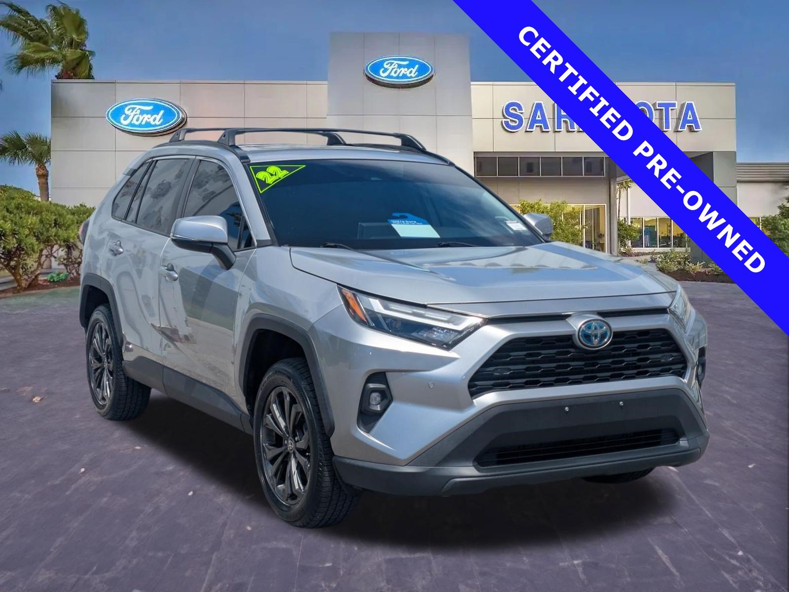 Used 2022 Toyota RAV4 XLE Premium AWD/4WD image 1