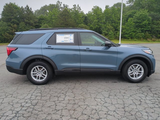 Certified 2026 Ford Explorer Active w/ Active Comfort Package RWD image 3