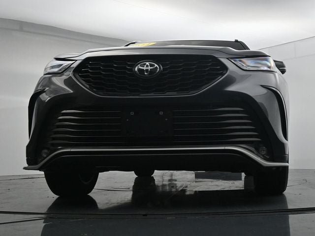 Used 2024 Toyota Highlander XSE AWD/4WD image 37