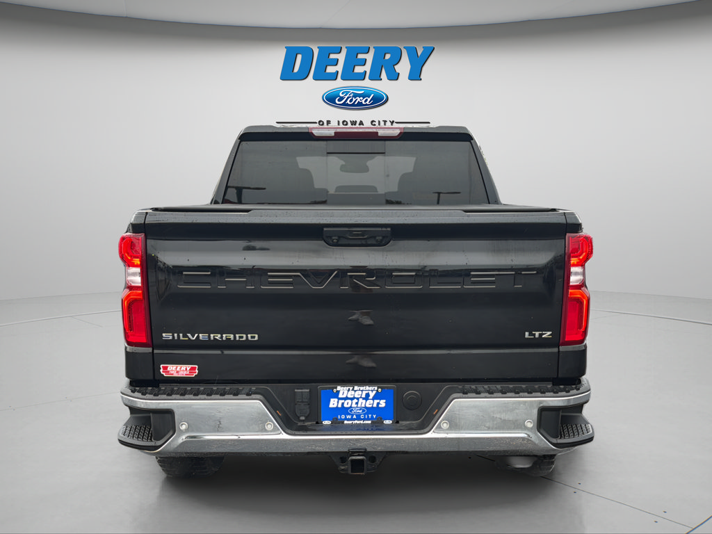 Used 2022 Chevrolet Silverado 1500 LTZ w/ LTZ Premium Package AWD/4WD image 12