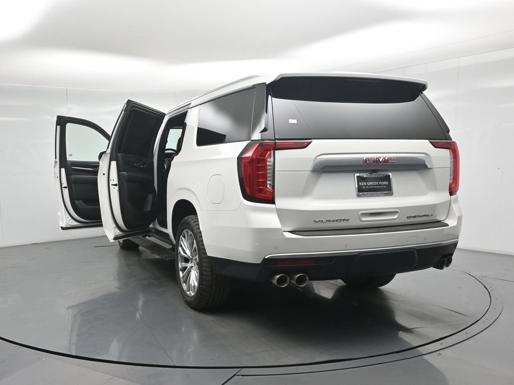 Used 2023 GMC Yukon XL Denali AWD/4WD image 33
