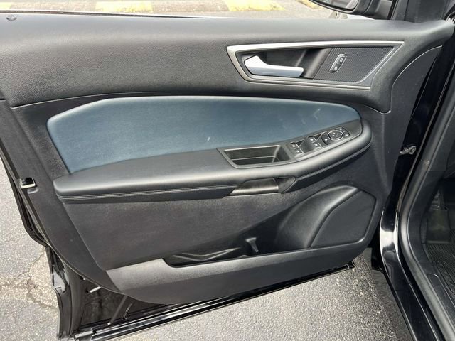 Certified 2022 Ford Edge SEL w/ Sport Appearance Package AWD/4WD image 12