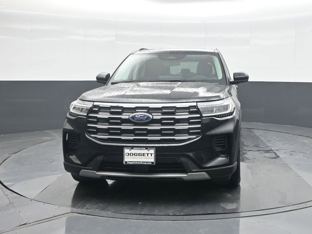 Certified 2025 Ford Explorer Active RWD image 5