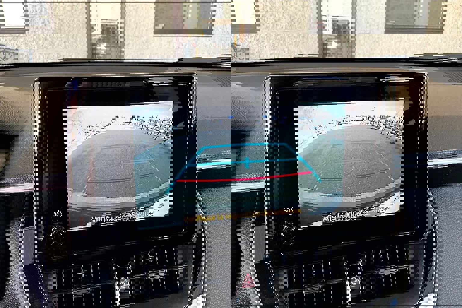 Used 2024 Toyota Corolla Cross SE image 27