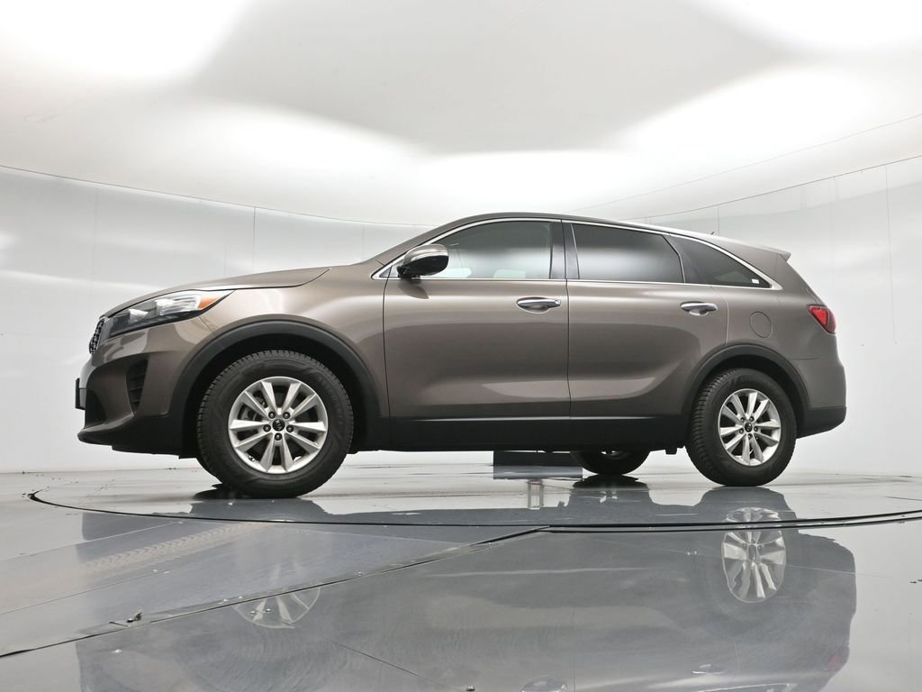 Used 2019 Kia Sorento LX image 25