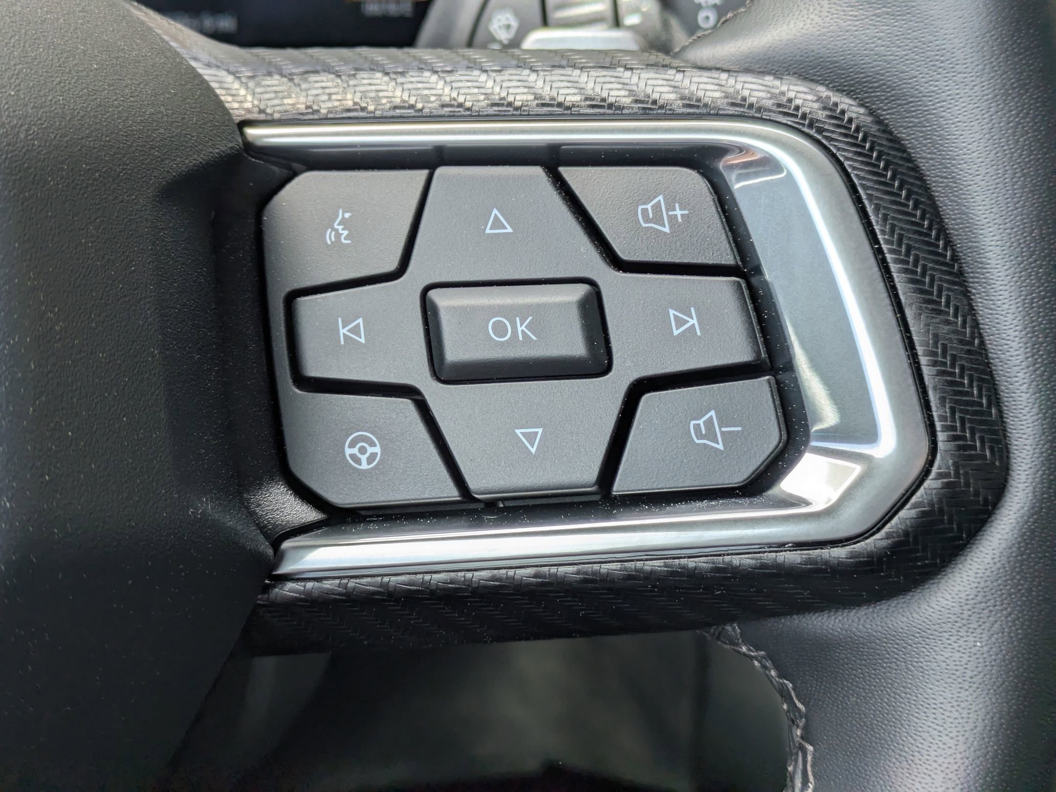Certified 2025 Ford Mustang GT Premium RWD image 16