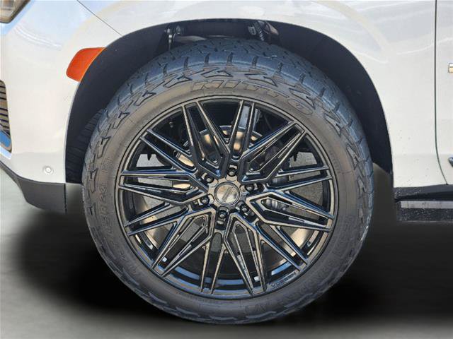 Used 2024 GMC Yukon XL Denali Ultimate AWD/4WD image 9