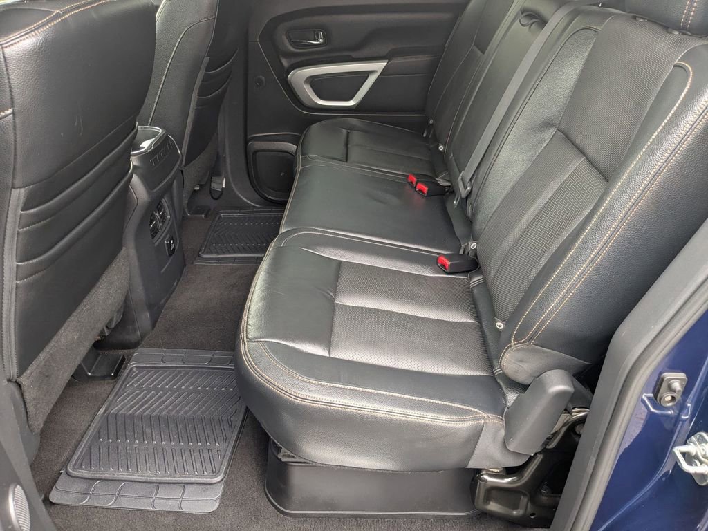 Used 2018 Nissan Titan SL w/ Chrome Package image 19