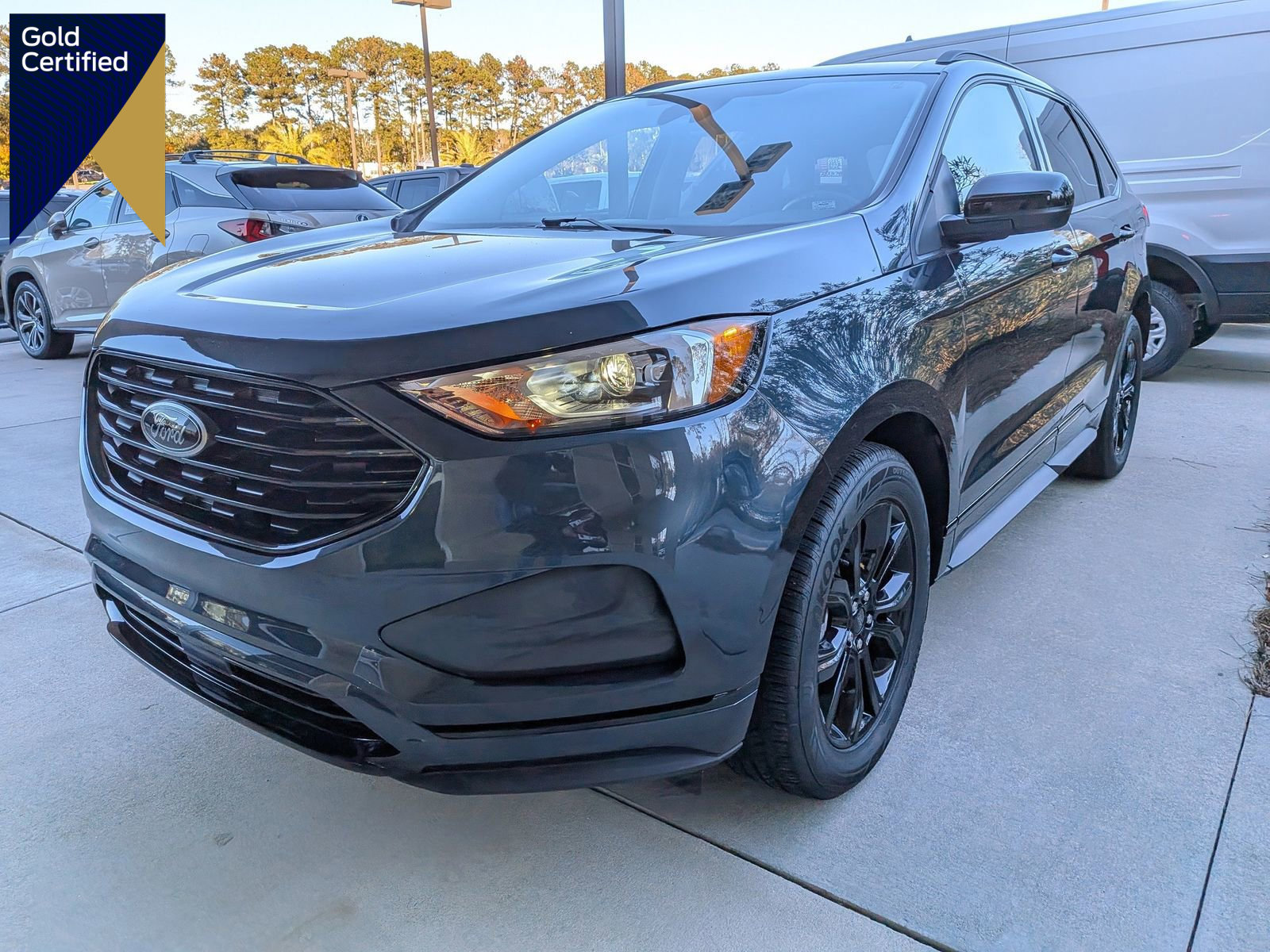 Certified 2024 Ford Edge SE w/ Black Appearance Package image 1