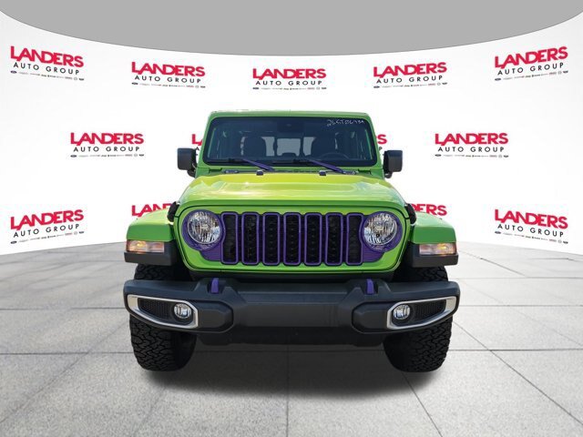 Used 2025 Jeep Gladiator Sport AWD/4WD image 8