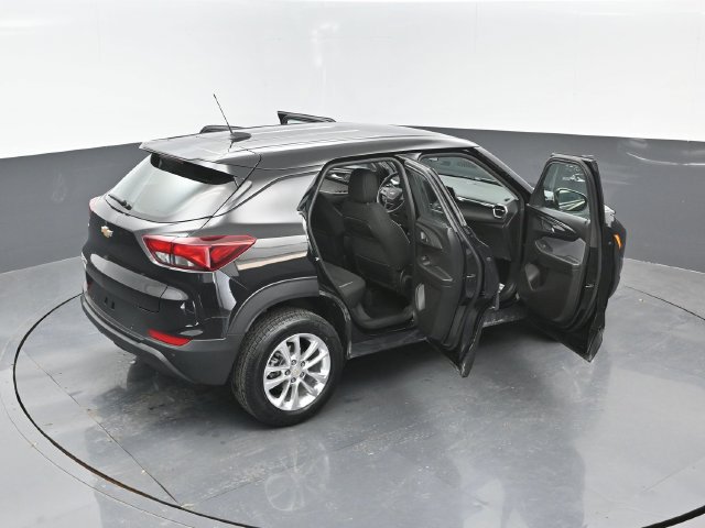 Used 2025 Chevrolet TrailBlazer LS w/ LS Confidence Package AWD/4WD image 27