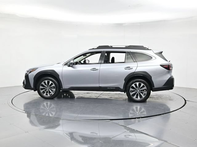 Used 2025 Subaru Outback Touring AWD/4WD image 8