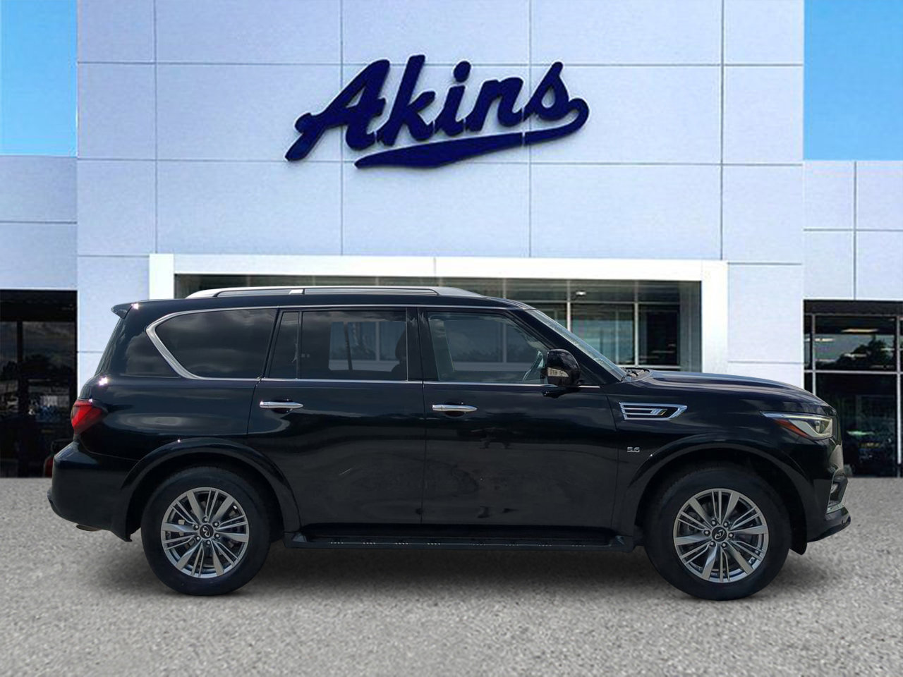 Used 2018 INFINITI QX80 2WD image 1