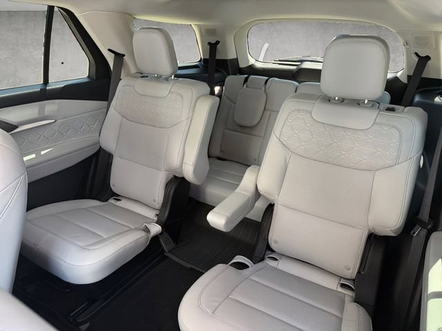 Certified 2025 Ford Explorer Platinum w/ Ultimate Package AWD/4WD image 23