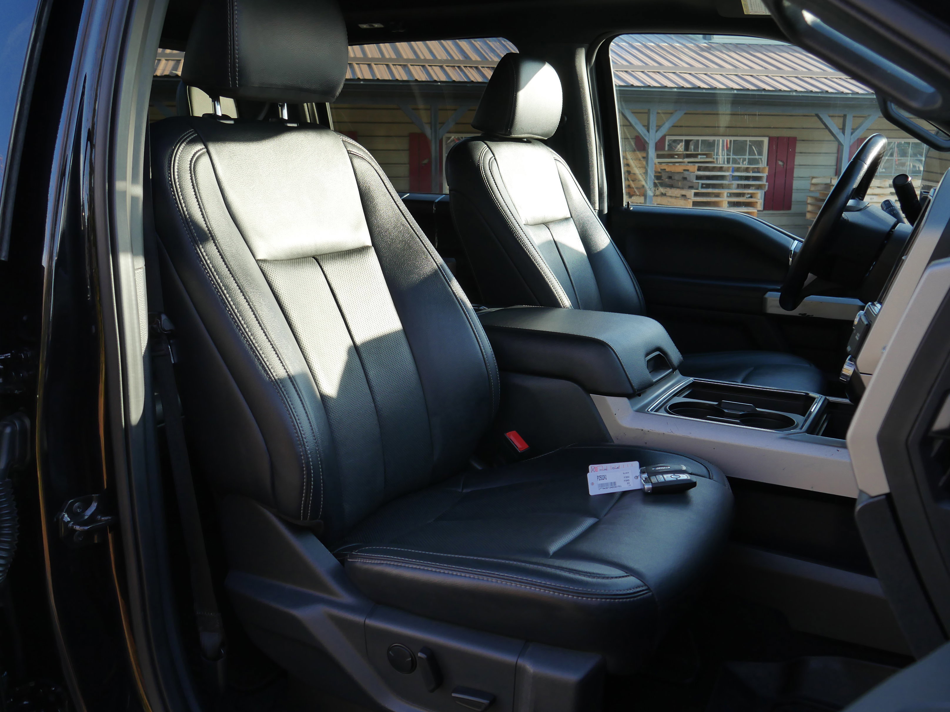 Certified 2022 Ford F350 Lariat w/ Lariat Ultimate Package image 32