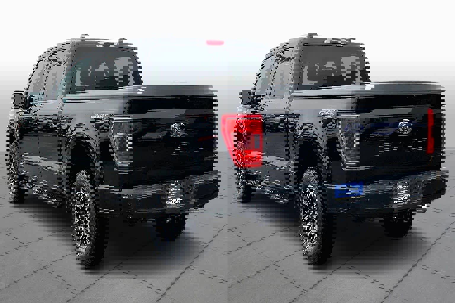 Certified 2021 Ford F150 XLT w/ Equipment Group 302A High image 11