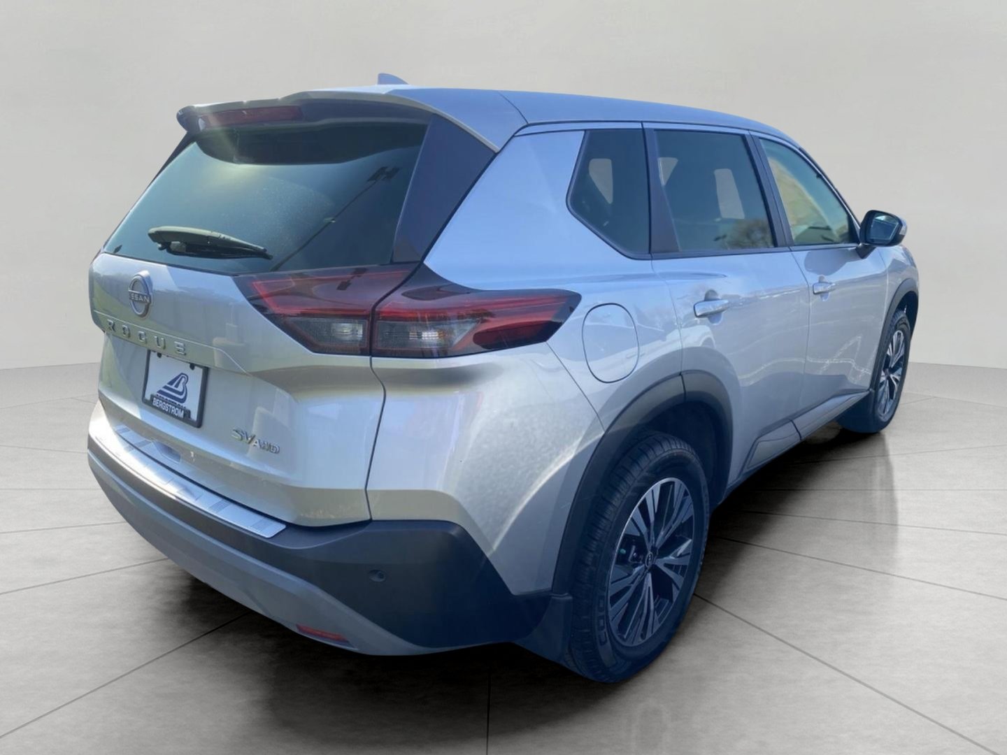Used 2023 Nissan Rogue SV AWD/4WD image 34