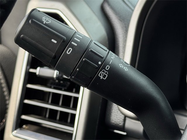 Certified 2021 Ford Expedition Max XLT image 23