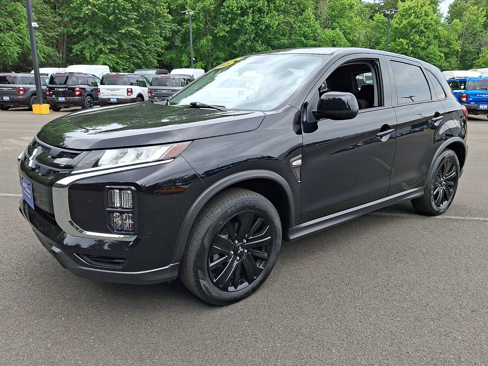 Used 2025 Mitsubishi Outlander Sport LE AWD/4WD image 3