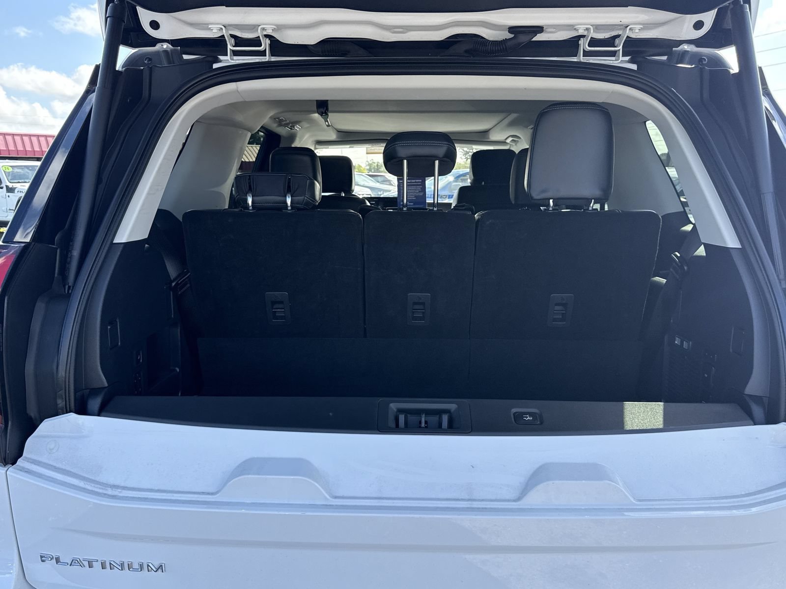 Certified 2025 Ford Expedition Platinum AWD/4WD image 15