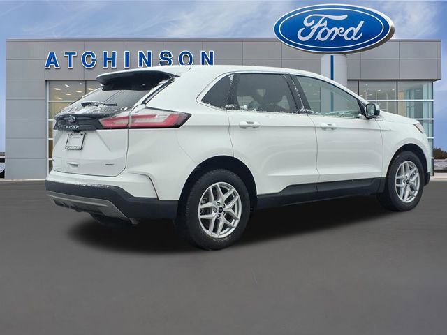 Certified 2023 Ford Edge SEL w/ Convenience Package image 4