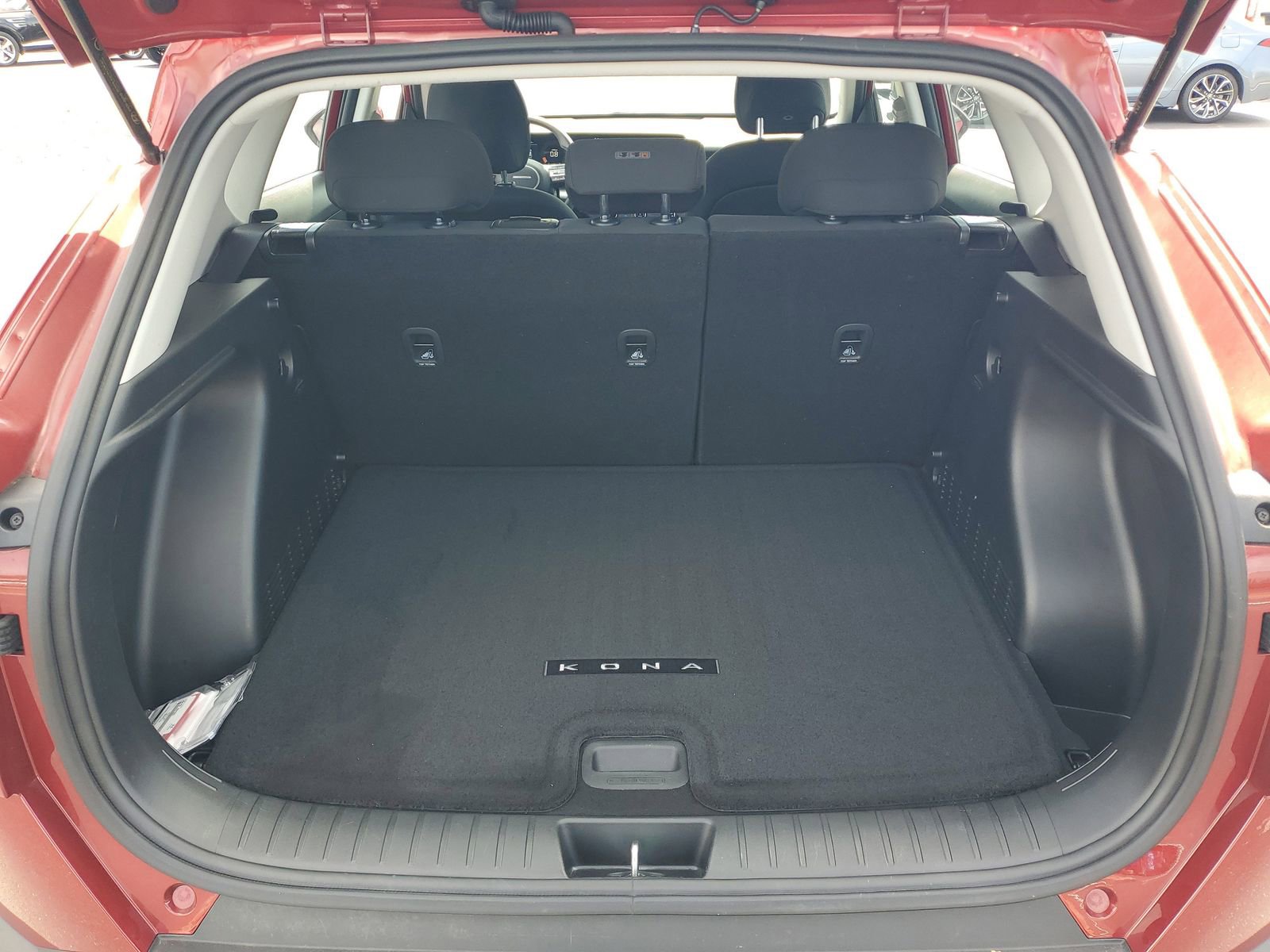 Used 2025 Hyundai Kona SE FWD image 7