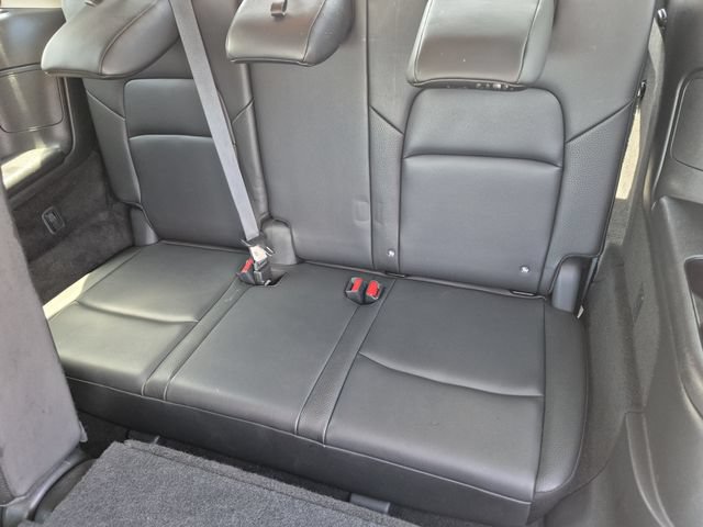 Used 2025 Nissan Pathfinder SL AWD/4WD image 29