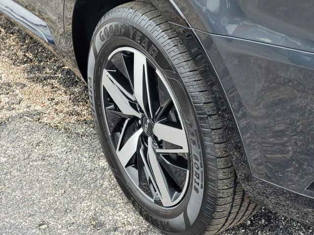 Used 2022 Kia Sorento S w/ Panoramic Sunroof Package image 8