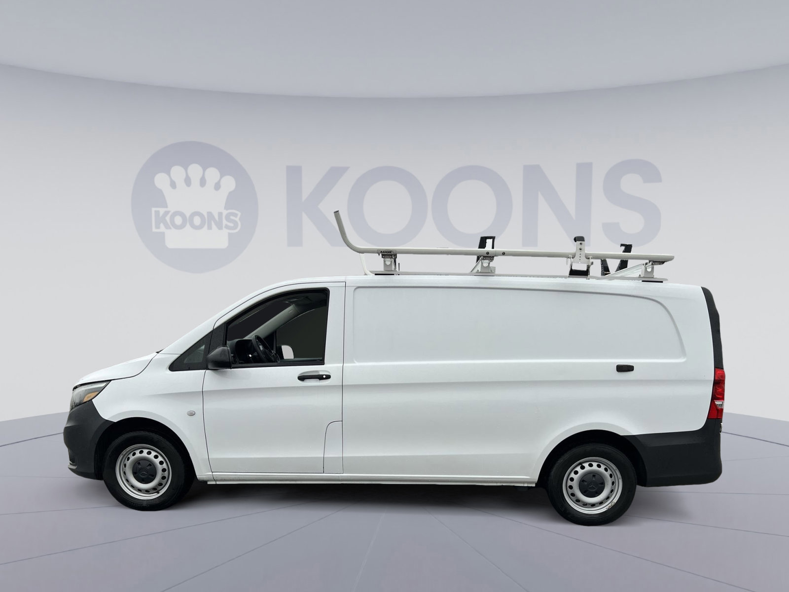 Used 2023 Mercedes-Benz Metris image 6