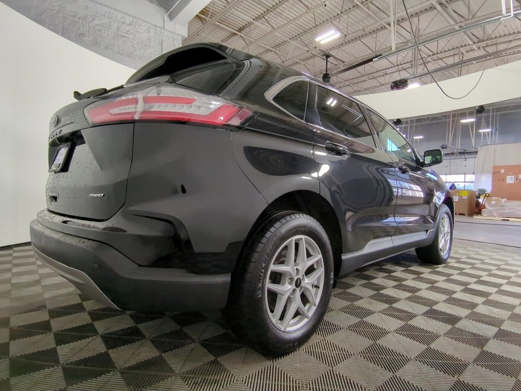 Certified 2024 Ford Edge SEL image 6